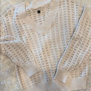 Universal Thread Beige V-Neck Sweater